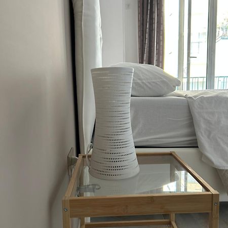 Happy Fly Now Bed & Breakfast Наполи Екстериор снимка
